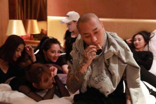 方丈爆料辛巴视频大全,独家视频大全背后的惊人真相 第1张 方丈爆料辛巴视频大全,独家视频大全背后的惊人真相 第1张