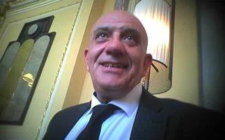 足坛最新爆料新闻视频,揭秘球星转会内幕与赛场风云 第1张 足坛最新爆料新闻视频,揭秘球星转会内幕与赛场风云 第1张